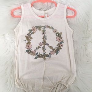 ❌ SOLD ❌ Rylee + Cru peace bubble